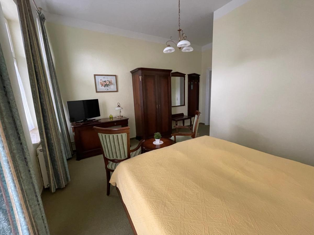 Ferienzimmer #10 Merkur In Binz Esterno foto
